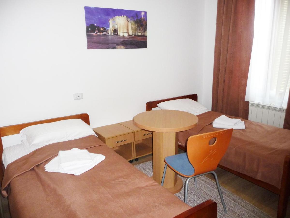 Sobe Rooms Aleksandar Nis Ngoại thất bức ảnh