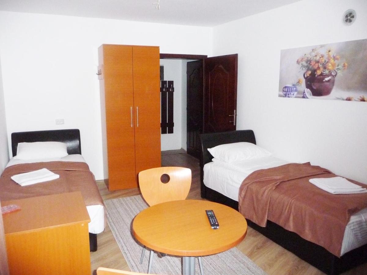 Sobe Rooms Aleksandar Nis Ngoại thất bức ảnh